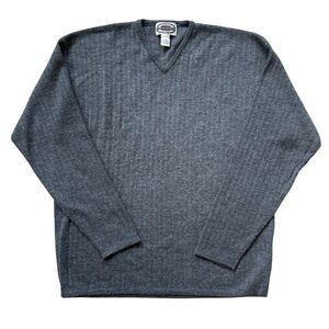 Pure & Simple Merino Wool V-Neck Sweater Gray Large Minimalist Quiet Luxury Mens